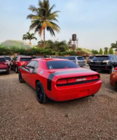 Dodge Challenger