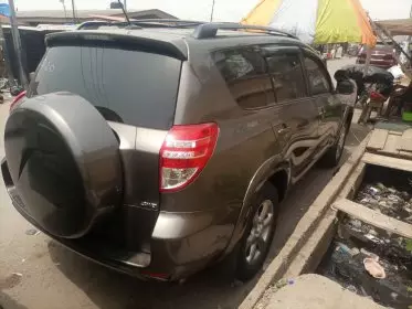 Toyota RAV 4