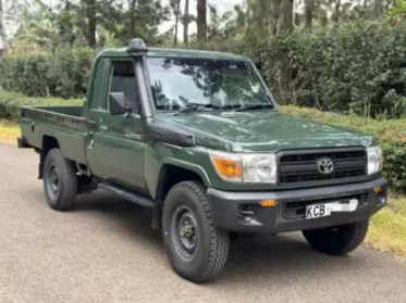 Toyota Land Cruiser 79 Single Cabin