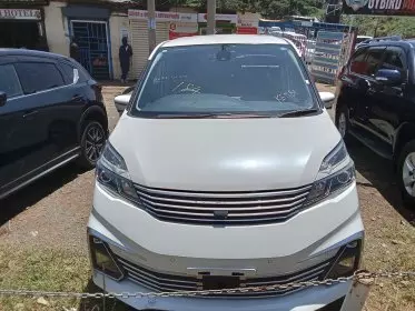 Nissan Serena Hybrid