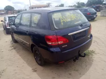 Toyota Avensis Verso