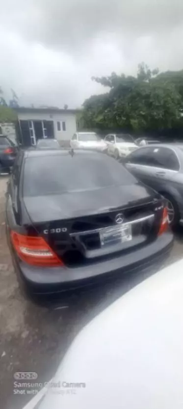 Mercedes-Benz C 300