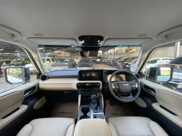 Toyota Landcruiser 300 GXR