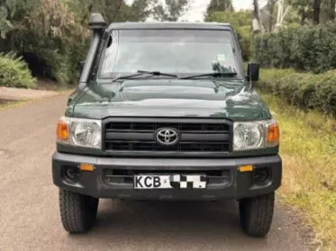Toyota Land Cruiser 79 Single Cabin
