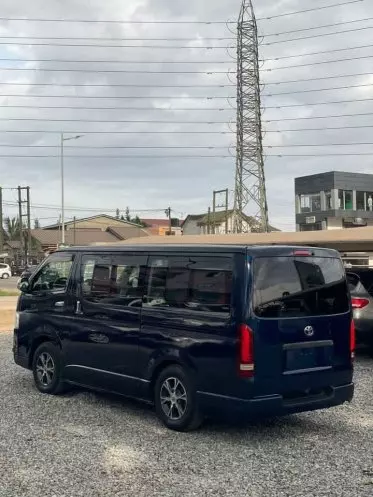Toyota Hiace