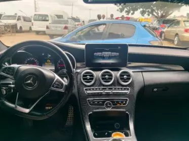 Mercedes-Benz C 400