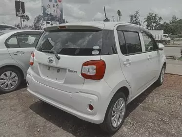 Daihatsu Boon 