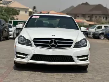 Mercedes-Benz C 300