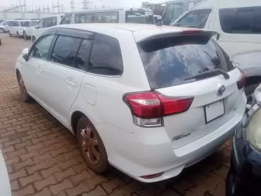 Toyota Fielder hybrid 