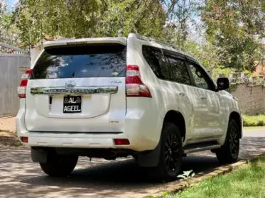 Toyota Landcruiser Prado