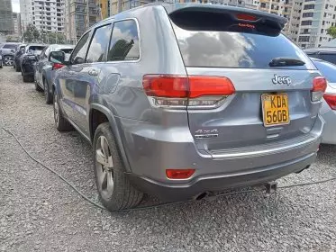 JEEP Latitude