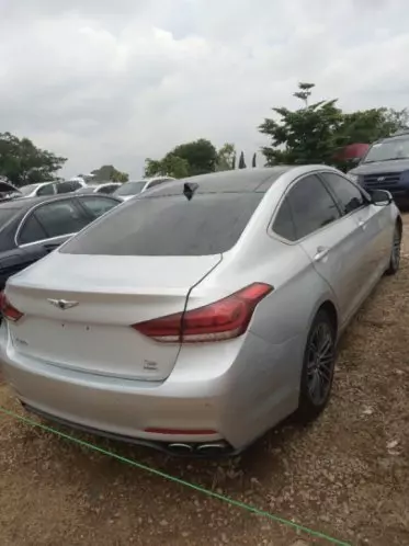 Hyundai Genesis