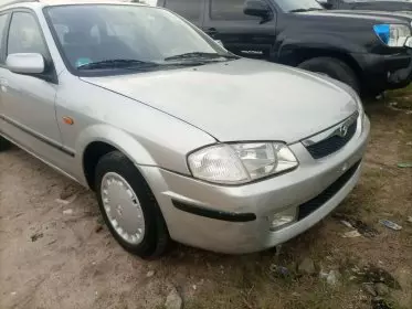 Mazda 323