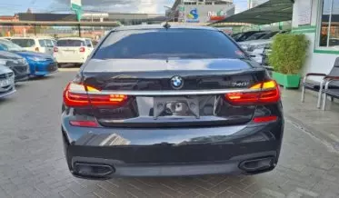 BMW 740 li