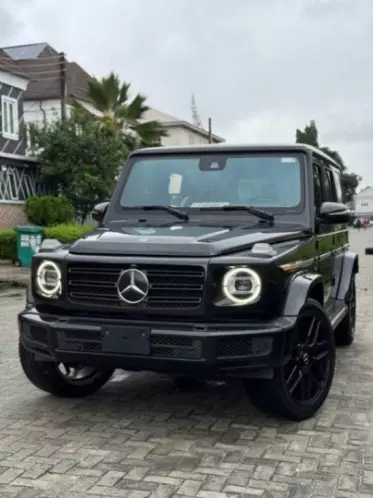 Mercedes-Benz G 550