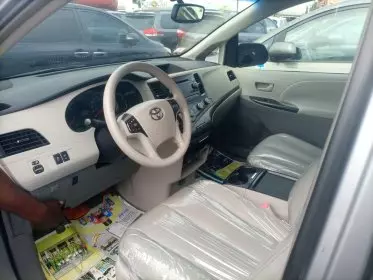 Toyota Sienna