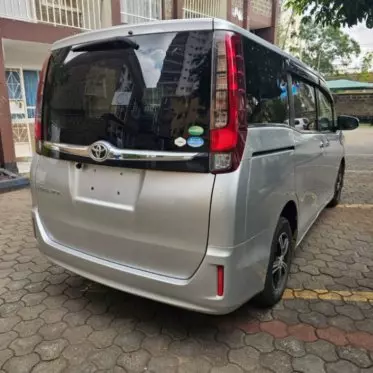 Toyota esquire