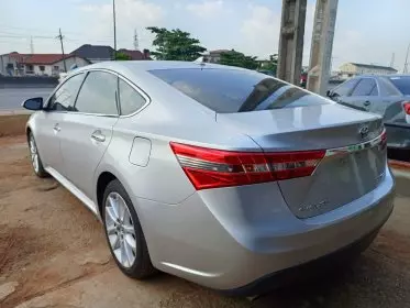 Toyota Avalon
