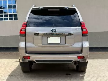 Toyota Landcruiser prado TX.L