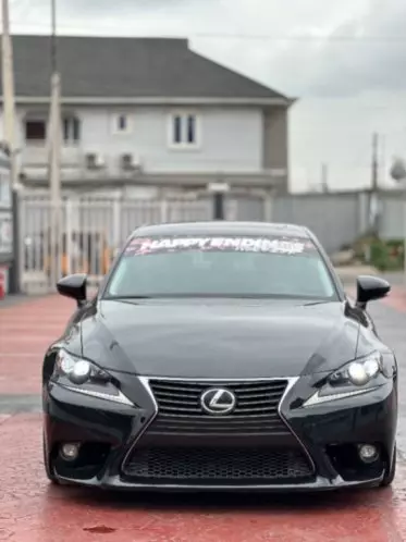 Lexus IS 200