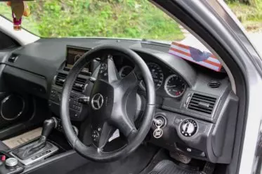 Mercedes-Benz C200