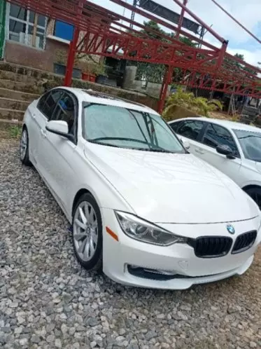 BMW 320i