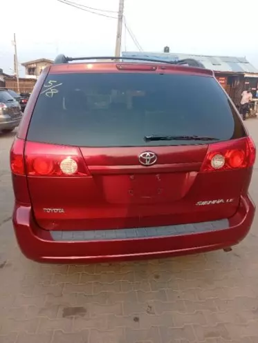 Toyota Sienna