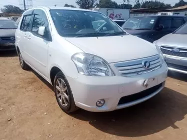 Toyota Raum