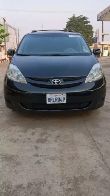 Toyota Sienna