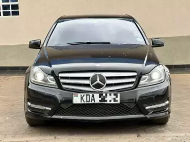 Mercedes-Benz C200