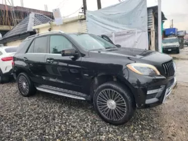 Mercedes-Benz ML 550