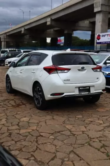 Toyota Auris Hybrid