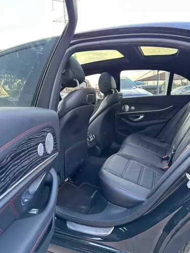 Mercedes-Benz E 43 AMG