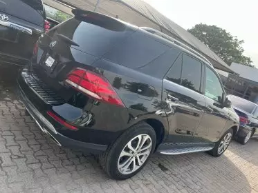 Mercedes-Benz GLE 350