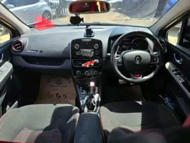RENAULT clio