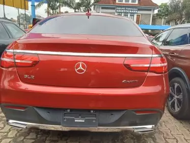 Mercedes-Benz GLE 250