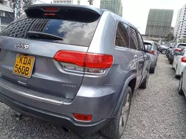 JEEP Latitude