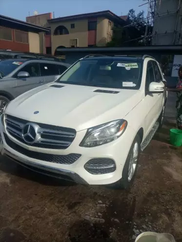 Mercedes-Benz GLE 350