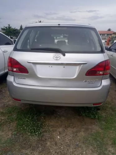 Toyota Avensis Verso