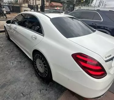 Mercedes-Benz S 550