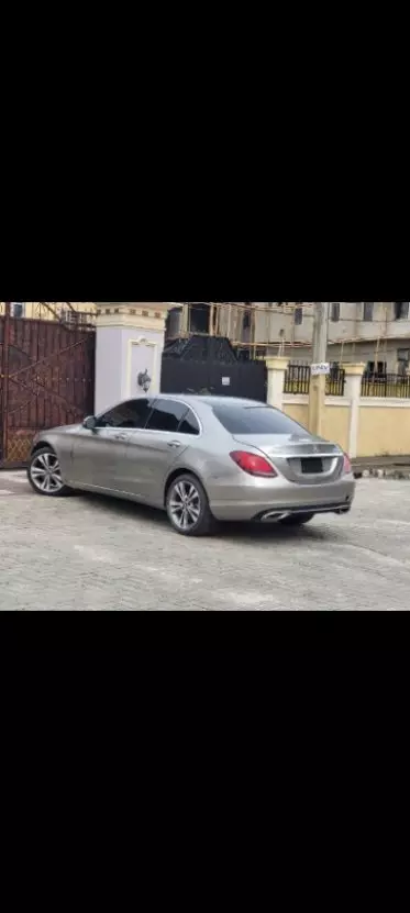 Mercedes-Benz C 300