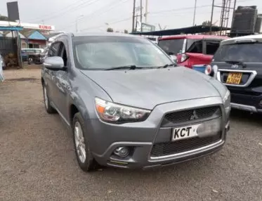 Mitsubishi RVR
