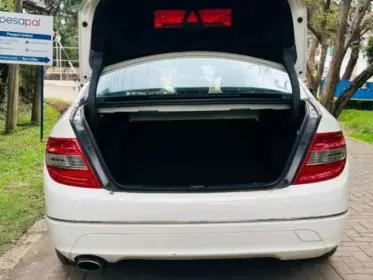 Mercedes-Benz C200