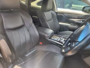 Nissan Fuga Hybrid
