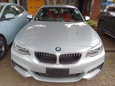 BMW 220