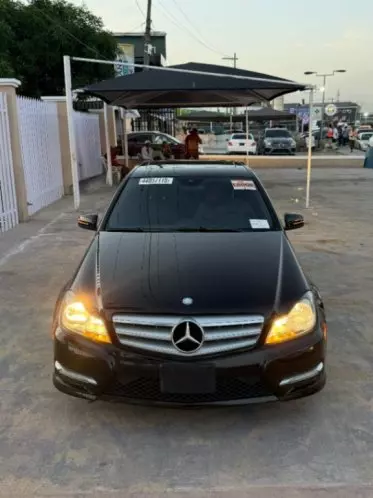 Mercedes-Benz C 300