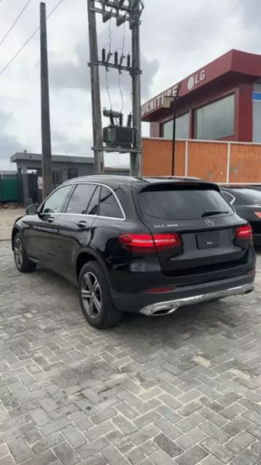 Mercedes-Benz GLC 300