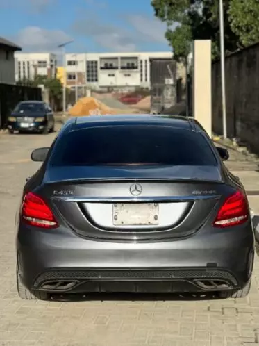 Mercedes-Benz C 450 AMG