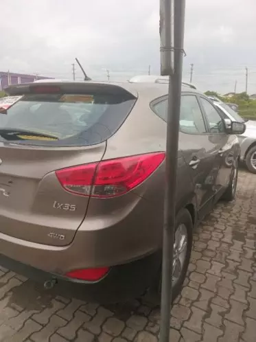 Hyundai lx35