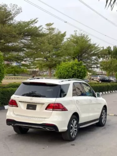 Mercedes-Benz GLE 350